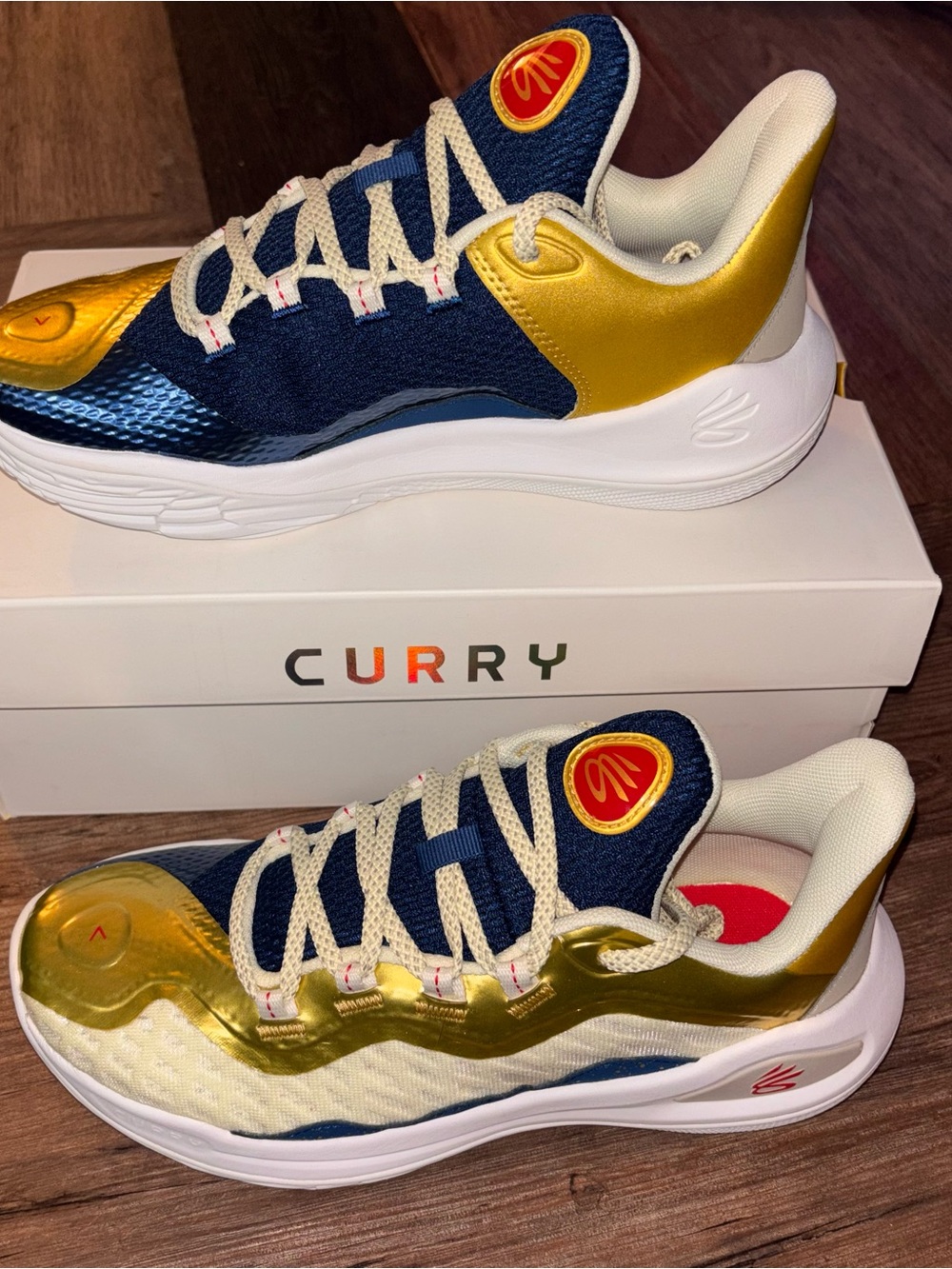 Under Armour GS Curry 11 CM Basketball Gold Blue Size 7Y